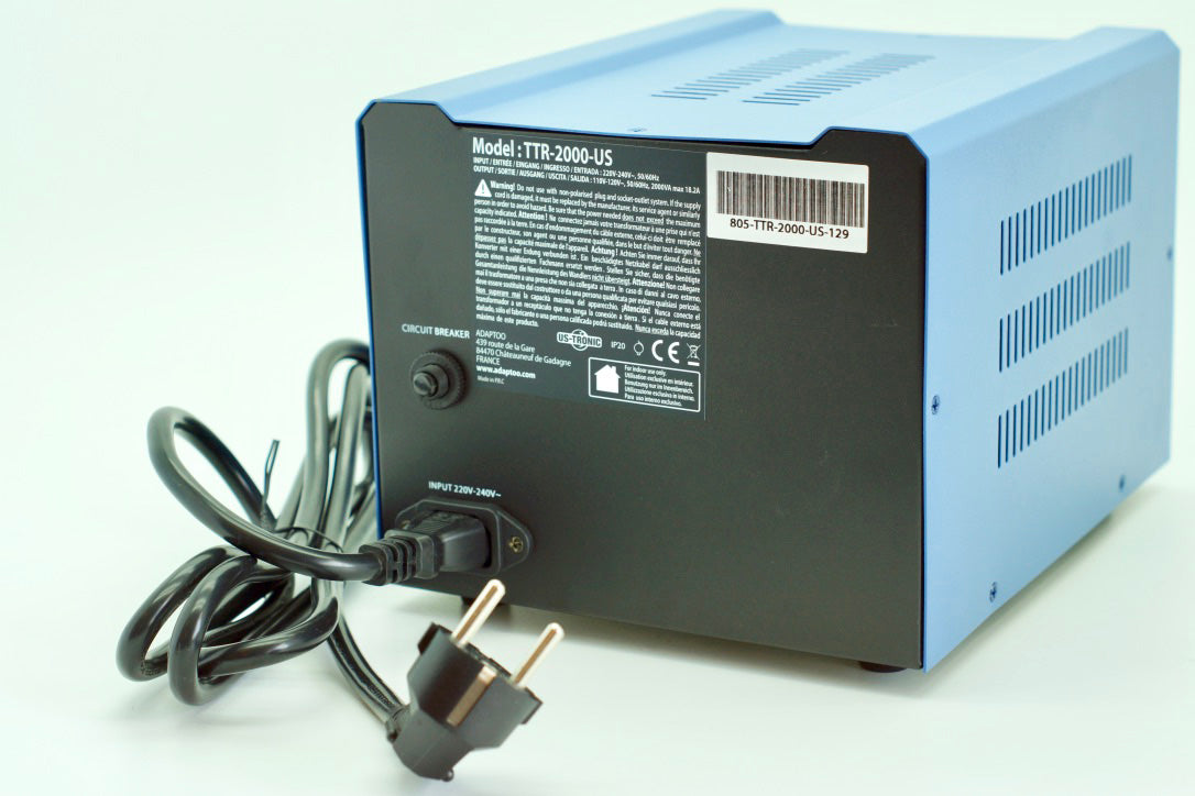 Transformateur pour utiliser des appareils américains consommant jusqu'à 2000 Watts.